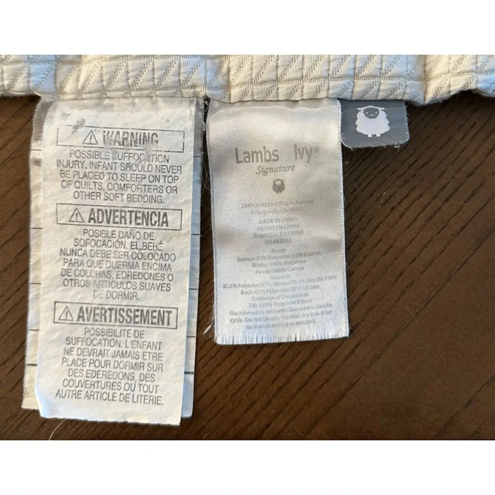 Lambs & Ivy Signature Baby Crib Comforter Giraffe Moon Lovey 44''‎ x 35''